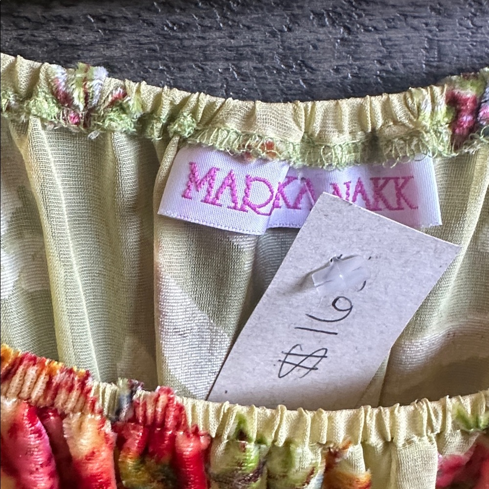 Marrika Nakk Peasant Floral top NWT - Picture 2 of 2
